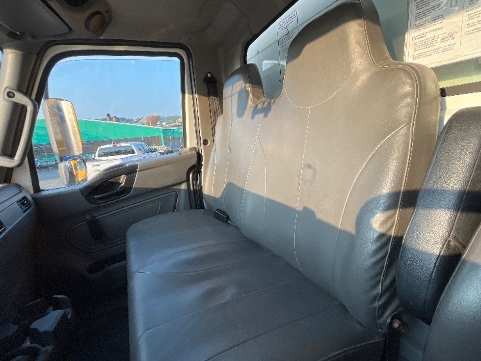 Medium Duty Box Truck-Light and Medium Duty Trucks-International-2021-MV607-Sterling-VA-95,003\n\t\tmiles-$ 54,750 - Image 19