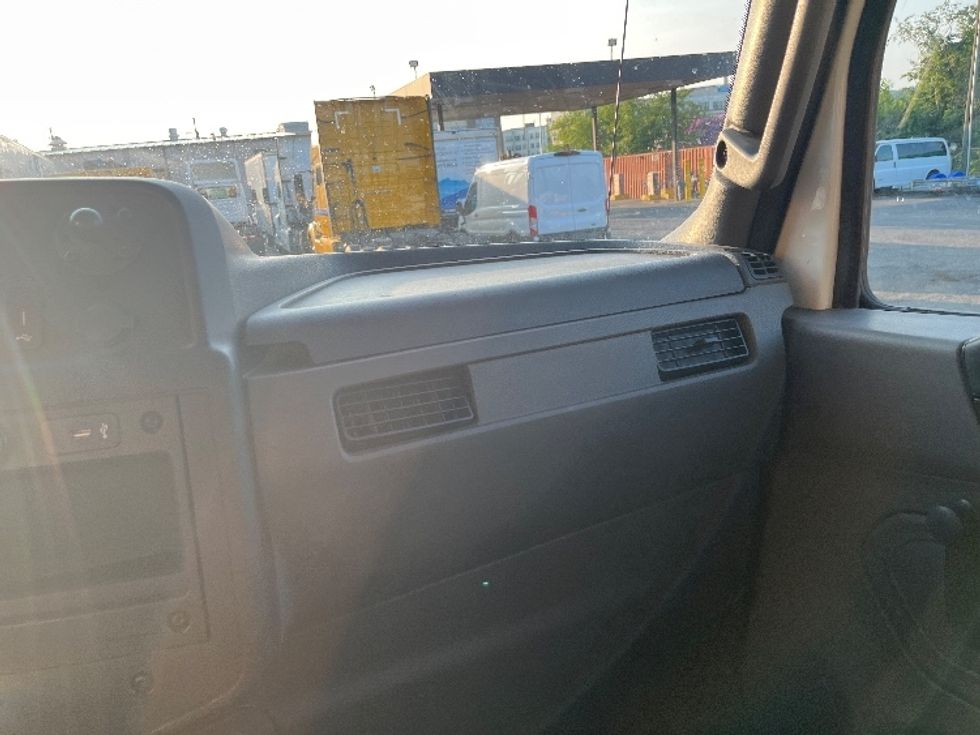 Medium Duty Box Truck-Light and Medium Duty Trucks-International-2021-MV607-Sterling-VA-95,003\n\t\tmiles-$ 54,750 - Image 21