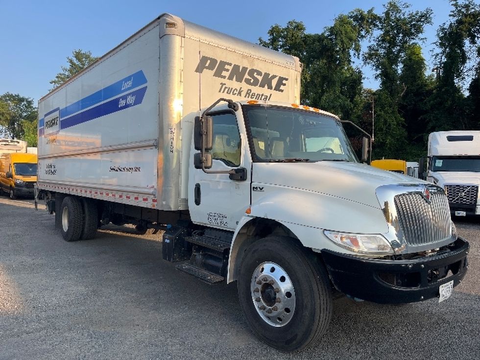Medium Duty Box Truck-Light and Medium Duty Trucks-International-2021-MV607-Sterling-VA-95,003\n\t\tmiles-$ 54,750 - Image 3