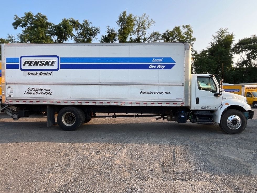 Medium Duty Box Truck-Light and Medium Duty Trucks-International-2021-MV607-Sterling-VA-95,003\n\t\tmiles-$ 54,750 - Image 4