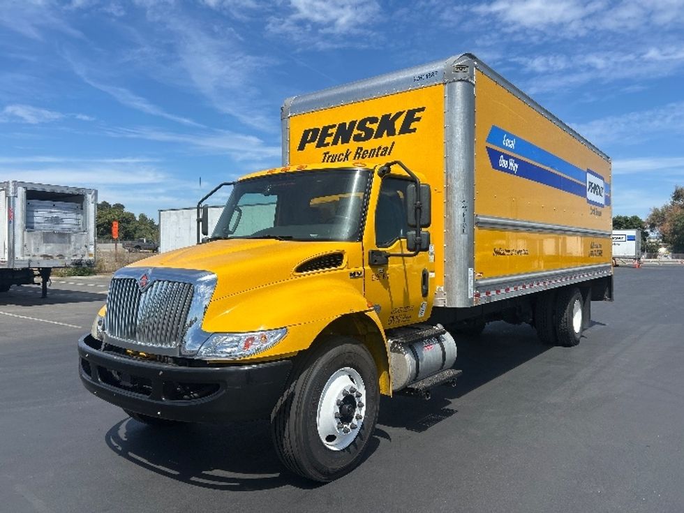 Medium Duty Box Truck-Light and Medium Duty Trucks-International-2021-MV607-Stockton-CA-213,283\n\t\tmiles-$ 40,250 - Image 3