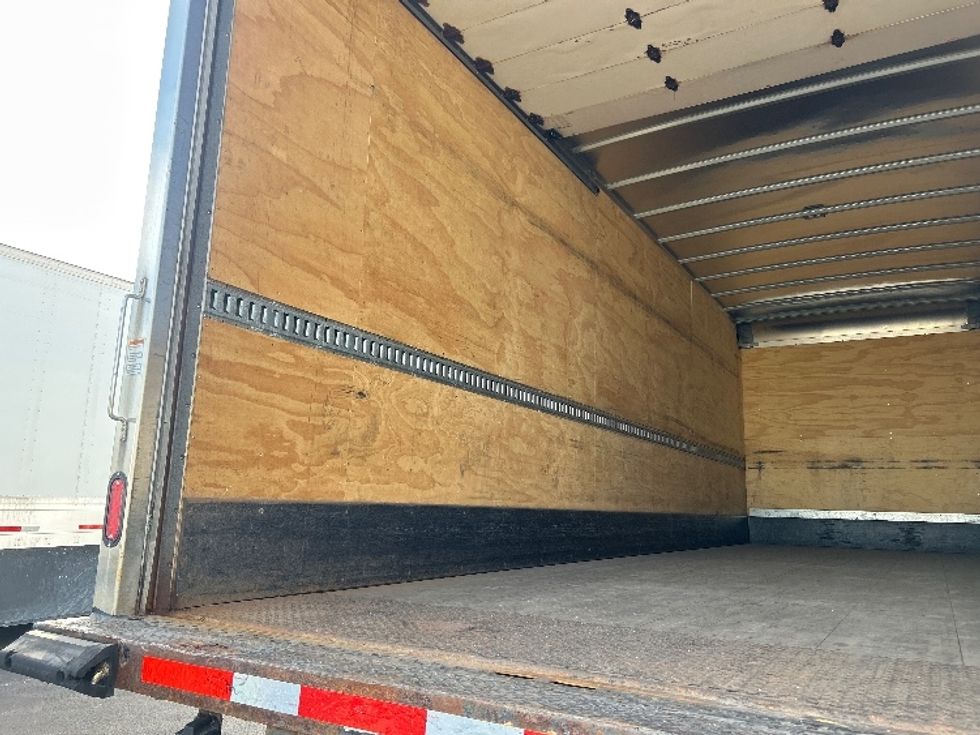 Medium Duty Box Truck-Light and Medium Duty Trucks-International-2021-MV607-Sturtevant-WI-117,362\n\t\tmiles-$ 52,250 - Image 11