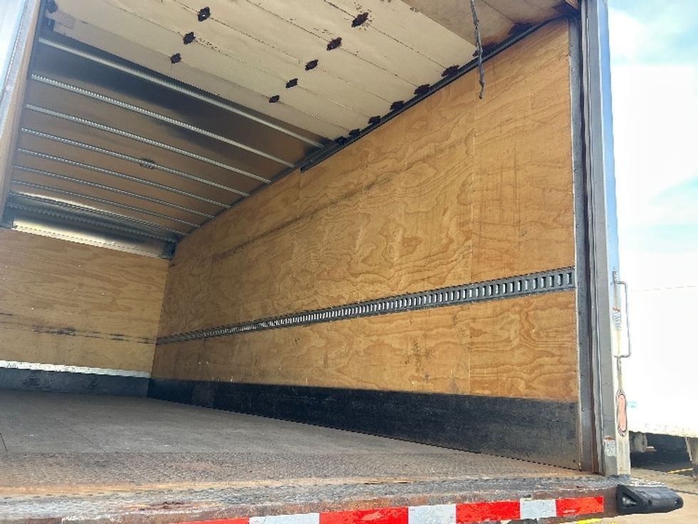 Medium Duty Box Truck-Light and Medium Duty Trucks-International-2021-MV607-Sturtevant-WI-117,362\n\t\tmiles-$ 52,250 - Image 12