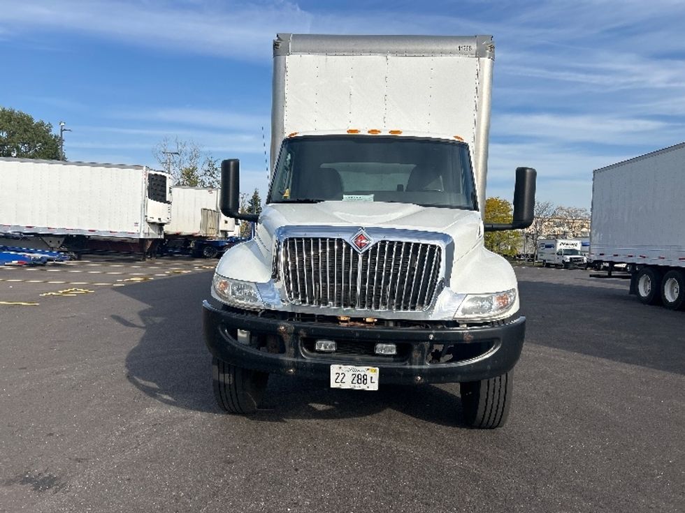 Medium Duty Box Truck-Light and Medium Duty Trucks-International-2021-MV607-Sturtevant-WI-117,362\n\t\tmiles-$ 52,250 - Image 2