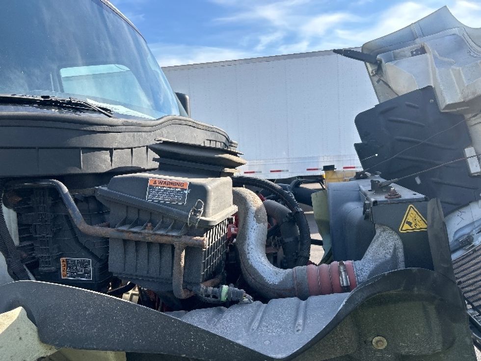 Medium Duty Box Truck-Light and Medium Duty Trucks-International-2021-MV607-Sturtevant-WI-117,362\n\t\tmiles-$ 52,250 - Image 23