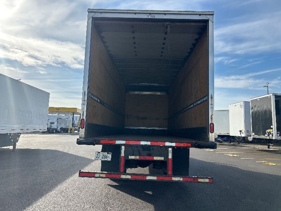 Medium Duty Box Truck-Light and Medium Duty Trucks-International-2021-MV607-Sturtevant-WI-117,362\n\t\tmiles-$ 52,250 - Image 9