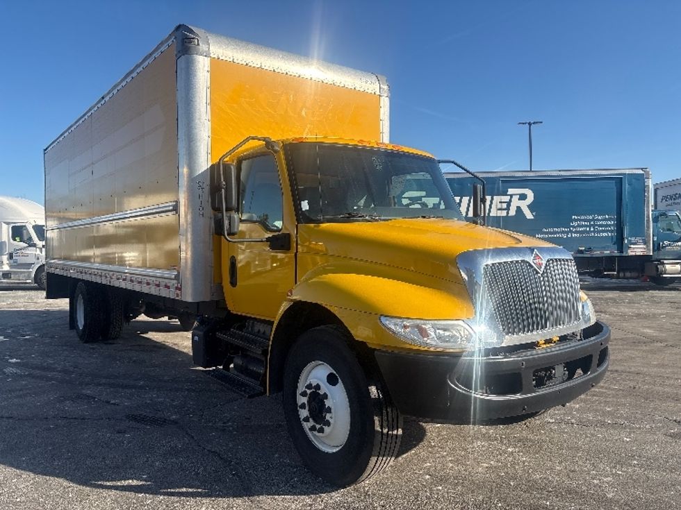Medium Duty Box Truck-Light and Medium Duty Trucks-International-2021-MV607-Sturtevant-WI-186,985\n\t\tmiles-$ 43,000 - Image 1