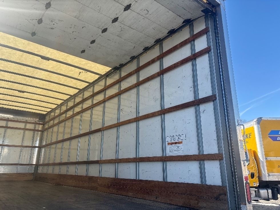 Medium Duty Box Truck-Light and Medium Duty Trucks-International-2021-MV607-Sturtevant-WI-186,985\n\t\tmiles-$ 43,000 - Image 11