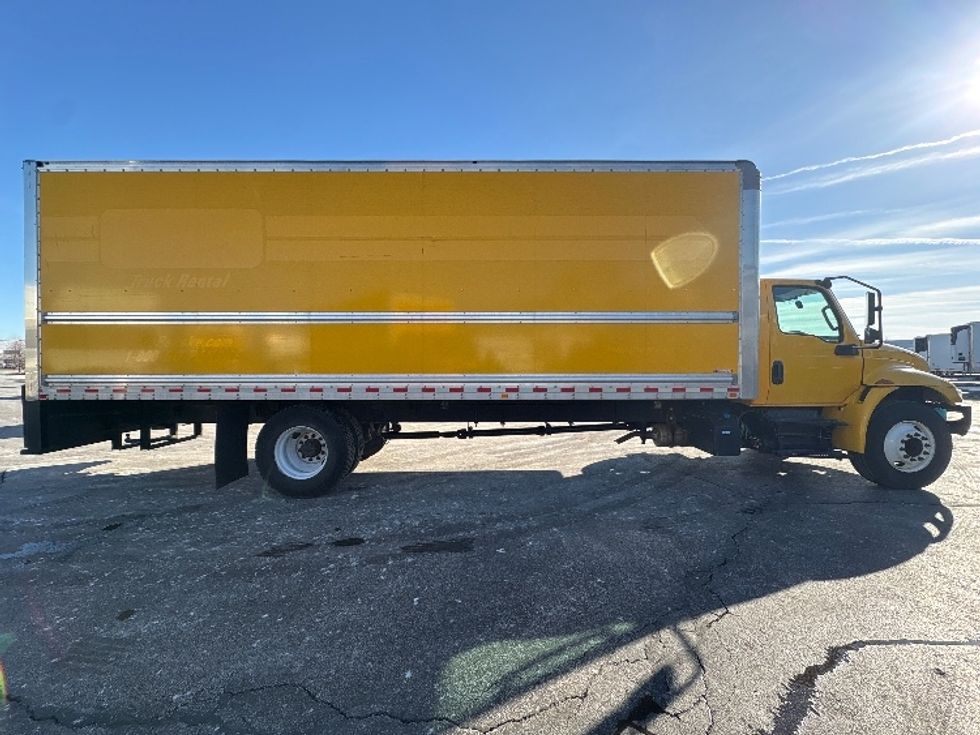 Medium Duty Box Truck-Light and Medium Duty Trucks-International-2021-MV607-Sturtevant-WI-186,985\n\t\tmiles-$ 43,000 - Image 14
