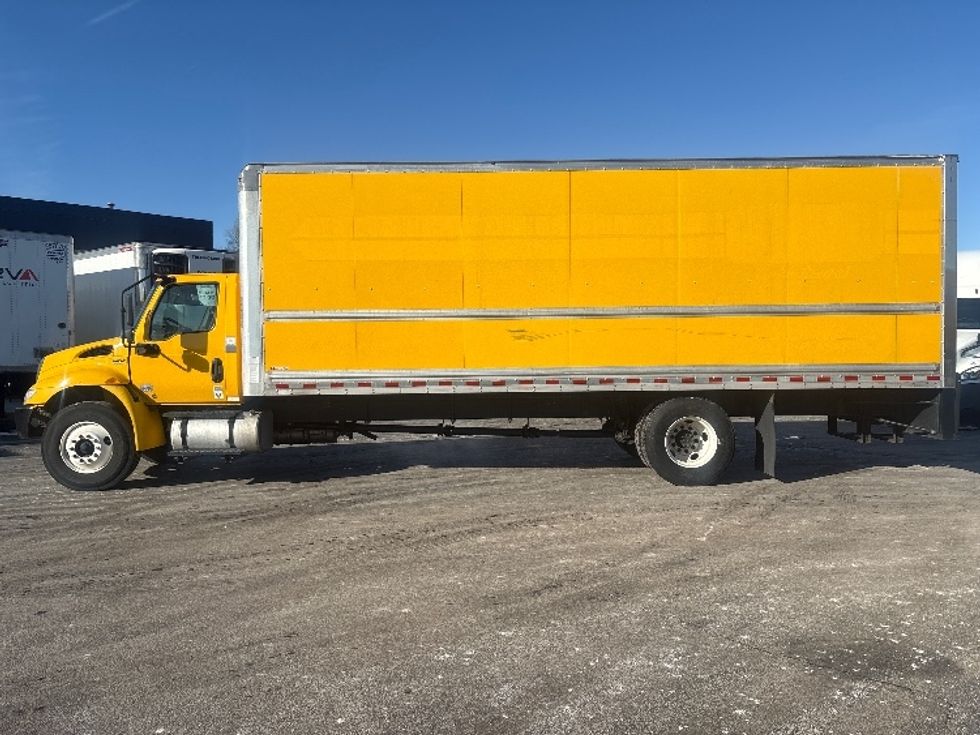 Medium Duty Box Truck-Light and Medium Duty Trucks-International-2021-MV607-Sturtevant-WI-186,985\n\t\tmiles-$ 43,000 - Image 4
