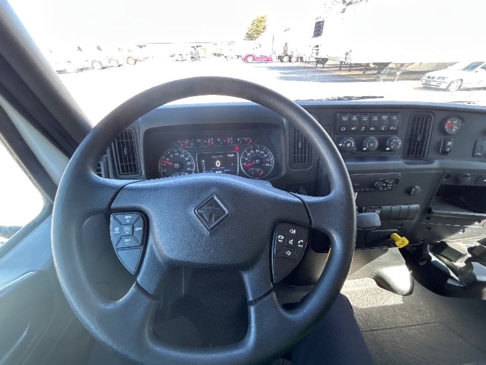 Medium Duty Box Truck-Light and Medium Duty Trucks-International-2021-MV607-Sturtevant-WI-206,035\n\t\tmiles-$ 52,000 - Image 17