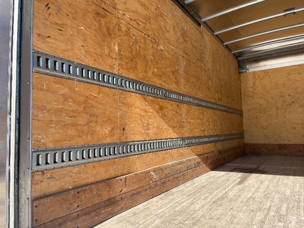 Medium Duty Box Truck-Light and Medium Duty Trucks-International-2021-MV607-Sturtevant-WI-32,597\n\t\tmiles-$ 55,250 - Image 11