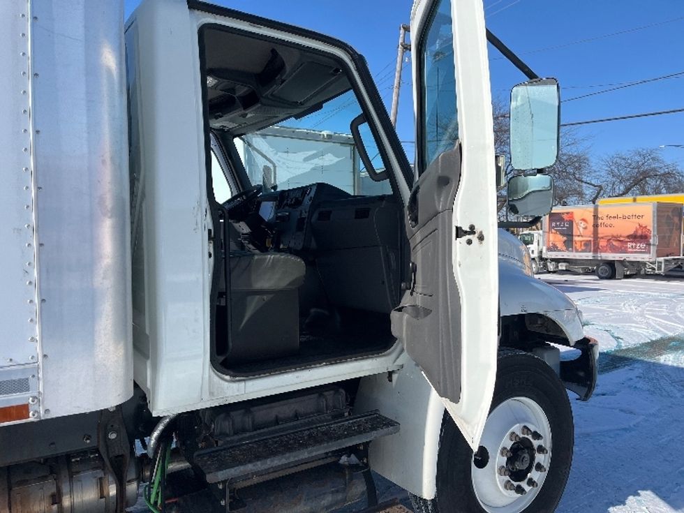 Medium Duty Box Truck-Light and Medium Duty Trucks-International-2021-MV607-Sturtevant-WI-32,597\n\t\tmiles-$ 55,250 - Image 20