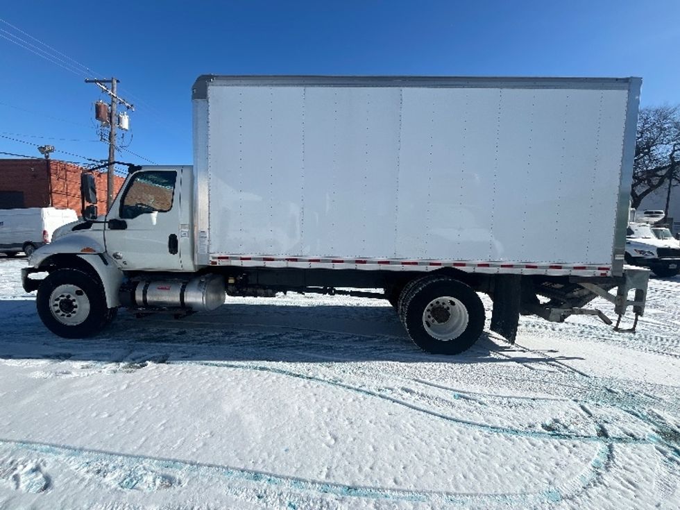 Medium Duty Box Truck-Light and Medium Duty Trucks-International-2021-MV607-Sturtevant-WI-32,597\n\t\tmiles-$ 55,250 - Image 4