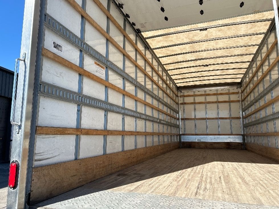 Medium Duty Box Truck-Light and Medium Duty Trucks-International-2021-MV607-Suffolk-VA-135,962\n\t\tmiles-$ 63,500 - Image 11