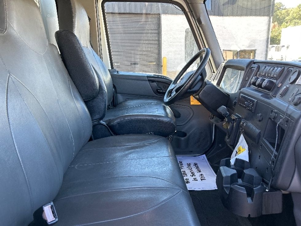 Medium Duty Box Truck-Light and Medium Duty Trucks-International-2021-MV607-Suffolk-VA-135,962\n\t\tmiles-$ 63,500 - Image 22