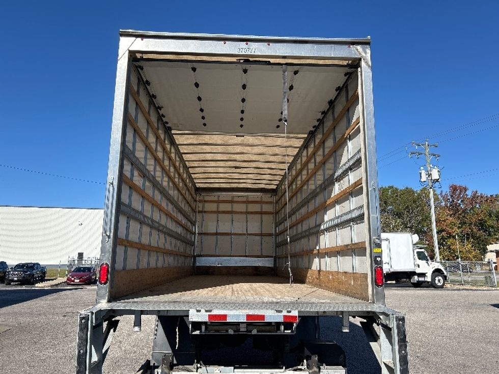 Medium Duty Box Truck-Light and Medium Duty Trucks-International-2021-MV607-Suffolk-VA-135,962\n\t\tmiles-$ 63,500 - Image 8