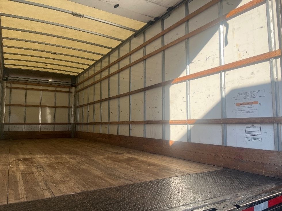 Medium Duty Box Truck-Light and Medium Duty Trucks-International-2021-MV607-Suwanee-GA-219,331\n\t\tmiles-$ 42,500 - Image 11