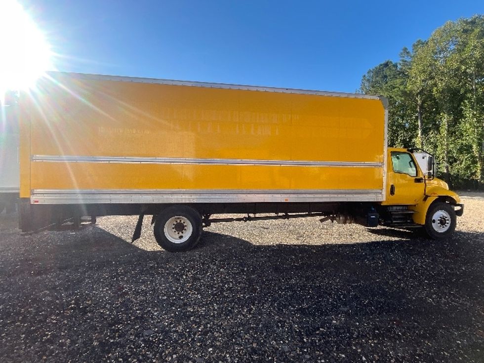 Medium Duty Box Truck-Light and Medium Duty Trucks-International-2021-MV607-Suwanee-GA-219,331\n\t\tmiles-$ 42,500 - Image 14