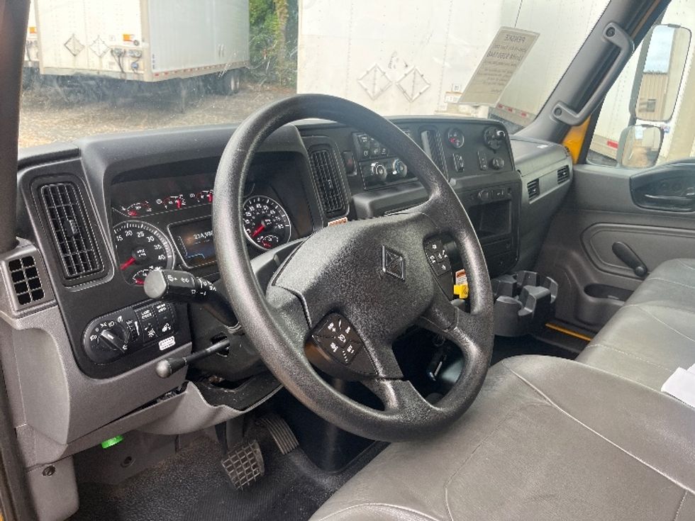 Medium Duty Box Truck-Light and Medium Duty Trucks-International-2021-MV607-Suwanee-GA-234,981\n\t\tmiles-$ 37,250 - Image 16