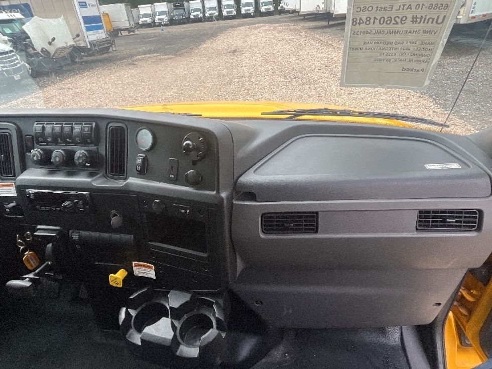 Medium Duty Box Truck-Light and Medium Duty Trucks-International-2021-MV607-Suwanee-GA-234,981\n\t\tmiles-$ 37,250 - Image 20