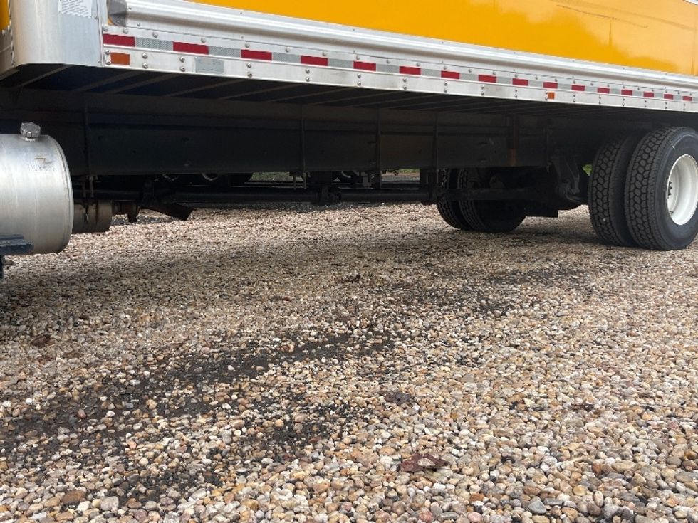 Medium Duty Box Truck-Light and Medium Duty Trucks-International-2021-MV607-Suwanee-GA-234,981\n\t\tmiles-$ 37,250 - Image 5
