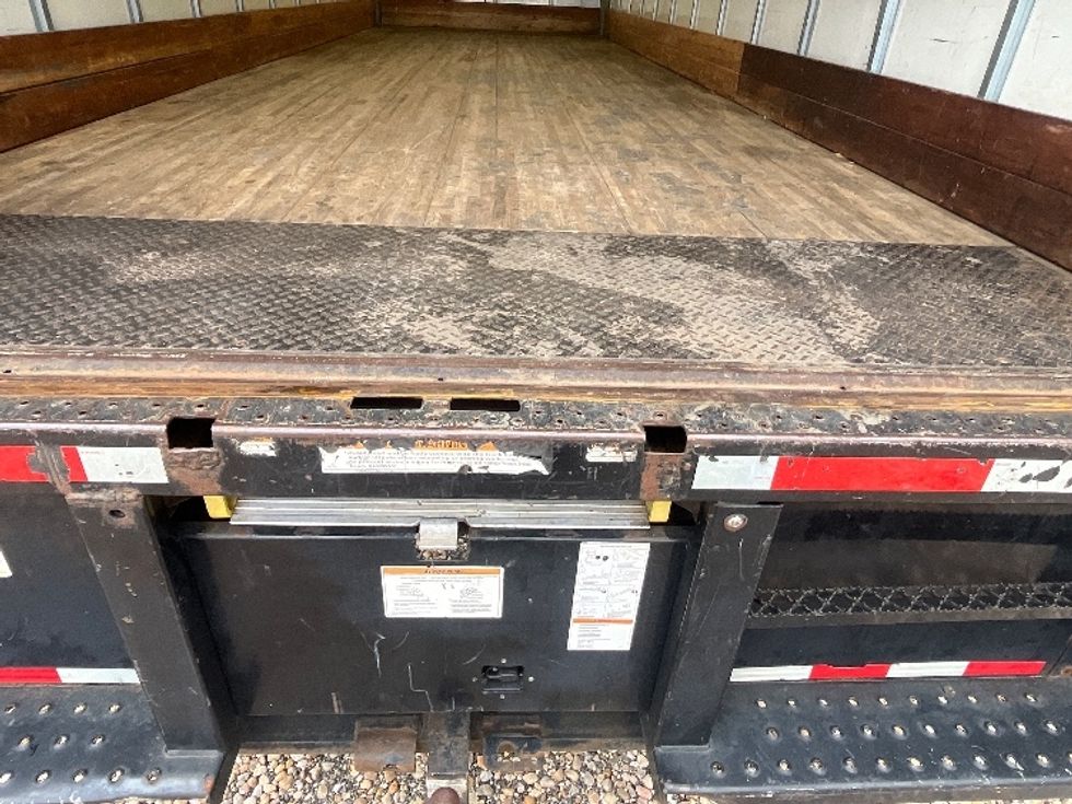 Medium Duty Box Truck-Light and Medium Duty Trucks-International-2021-MV607-Suwanee-GA-234,981\n\t\tmiles-$ 37,250 - Image 9