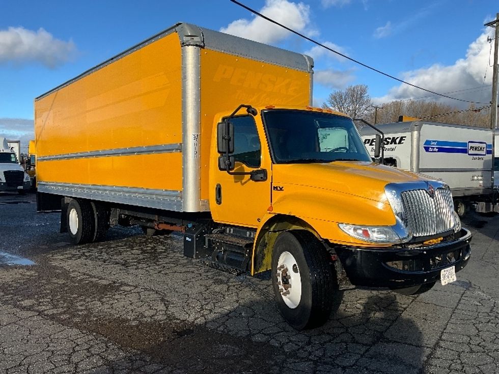 Medium Duty Box Truck-Light and Medium Duty Trucks-International-2021-MV607-Tacoma-WA-188,332\n\t\tmiles-$ 44,000 - Image 1