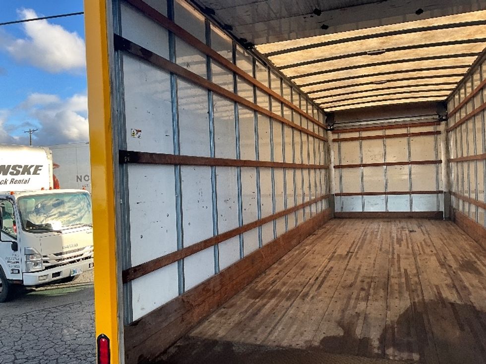 Medium Duty Box Truck-Light and Medium Duty Trucks-International-2021-MV607-Tacoma-WA-188,332\n\t\tmiles-$ 44,000 - Image 11