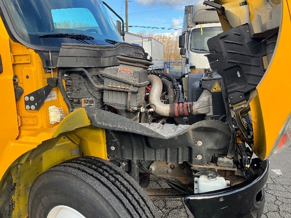 Medium Duty Box Truck-Light and Medium Duty Trucks-International-2021-MV607-Tacoma-WA-188,332\n\t\tmiles-$ 44,000 - Image 23