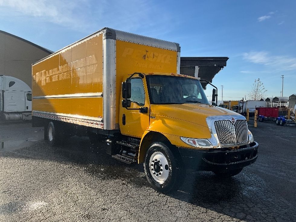 Medium Duty Box Truck-Light and Medium Duty Trucks-International-2021-MV607-Tacoma-WA-203,038\n\t\tmiles-$ 41,750 - Image 1