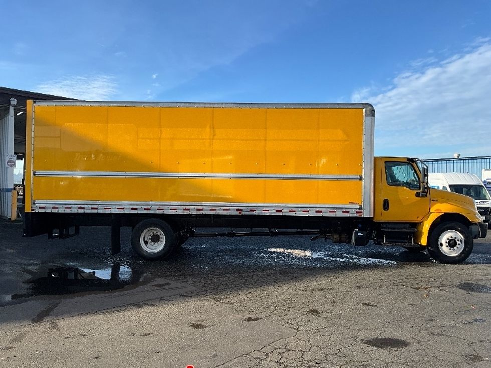 Medium Duty Box Truck-Light and Medium Duty Trucks-International-2021-MV607-Tacoma-WA-203,038\n\t\tmiles-$ 41,750 - Image 15