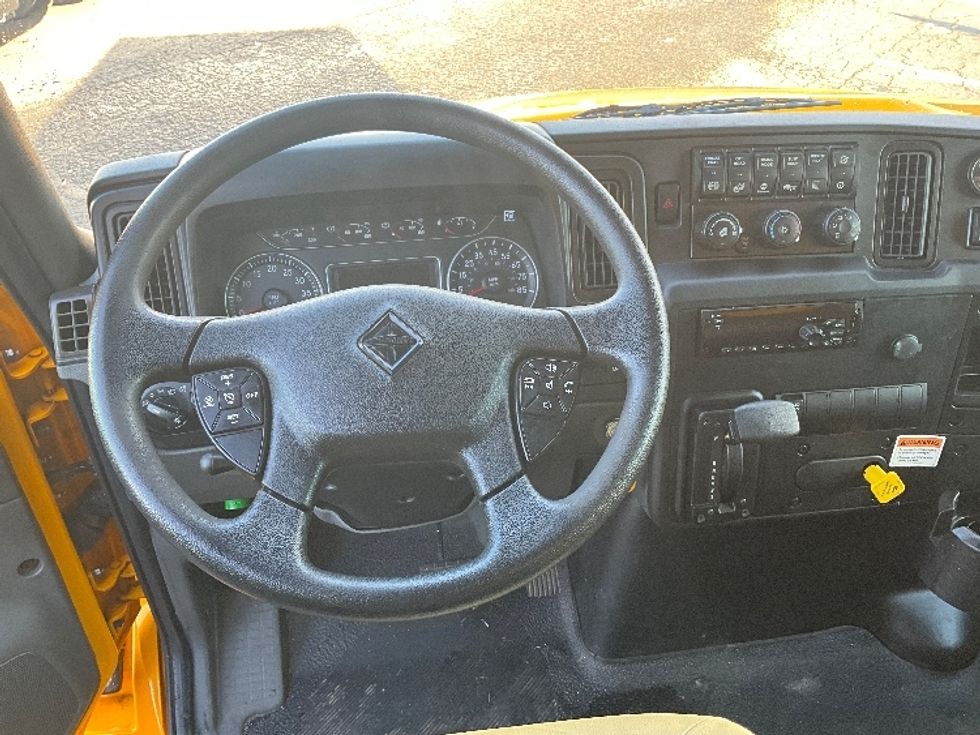 Medium Duty Box Truck-Light and Medium Duty Trucks-International-2021-MV607-Tacoma-WA-203,038\n\t\tmiles-$ 41,750 - Image 18