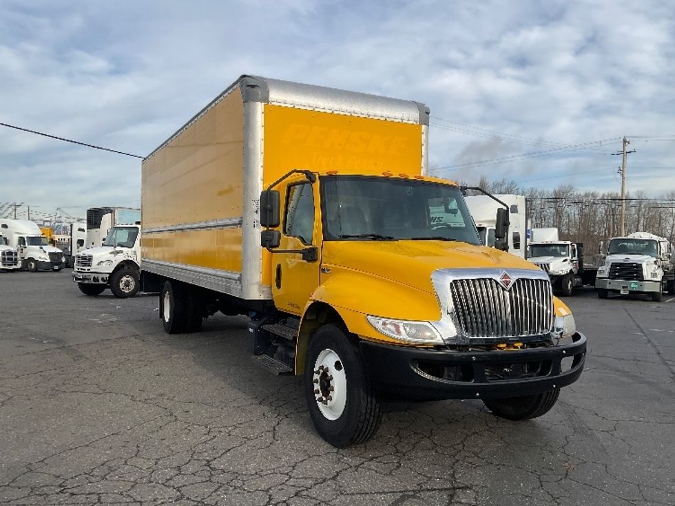 Medium Duty Box Truck-Light and Medium Duty Trucks-International-2021-MV607-Tacoma-WA-221,750\n\t\tmiles-$ 39,000 - Image 1