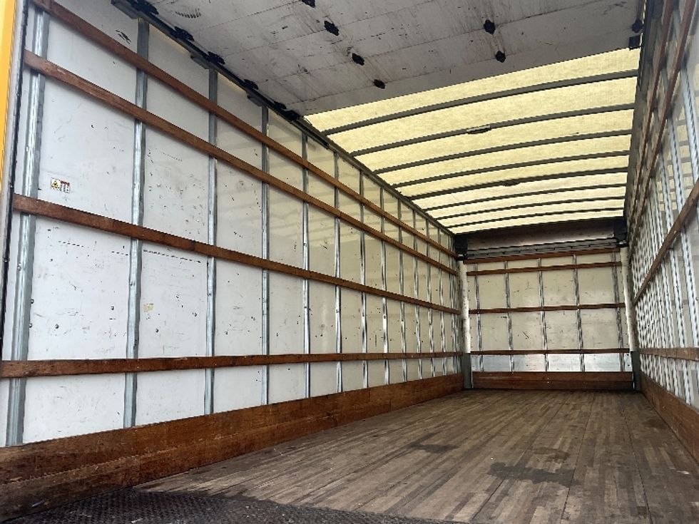 Medium Duty Box Truck-Light and Medium Duty Trucks-International-2021-MV607-Tacoma-WA-221,750\n\t\tmiles-$ 39,000 - Image 11