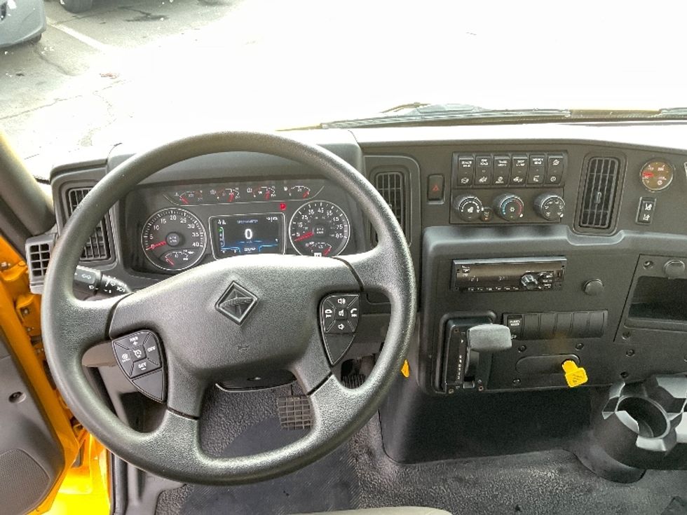 Medium Duty Box Truck-Light and Medium Duty Trucks-International-2021-MV607-Tacoma-WA-221,750\n\t\tmiles-$ 39,000 - Image 18