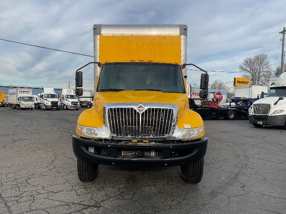 Medium Duty Box Truck-Light and Medium Duty Trucks-International-2021-MV607-Tacoma-WA-221,750\n\t\tmiles-$ 39,000 - Image 2