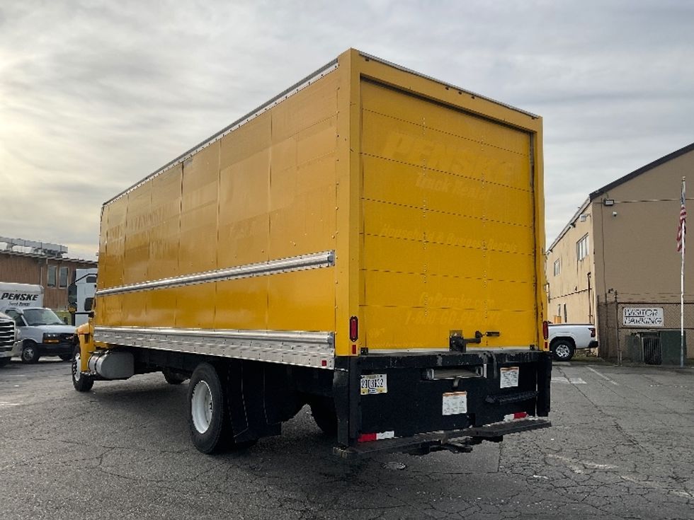 Medium Duty Box Truck-Light and Medium Duty Trucks-International-2021-MV607-Tacoma-WA-221,750\n\t\tmiles-$ 39,000 - Image 6