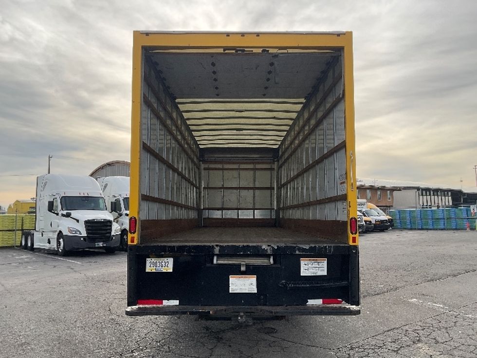 Medium Duty Box Truck-Light and Medium Duty Trucks-International-2021-MV607-Tacoma-WA-221,750\n\t\tmiles-$ 39,000 - Image 8