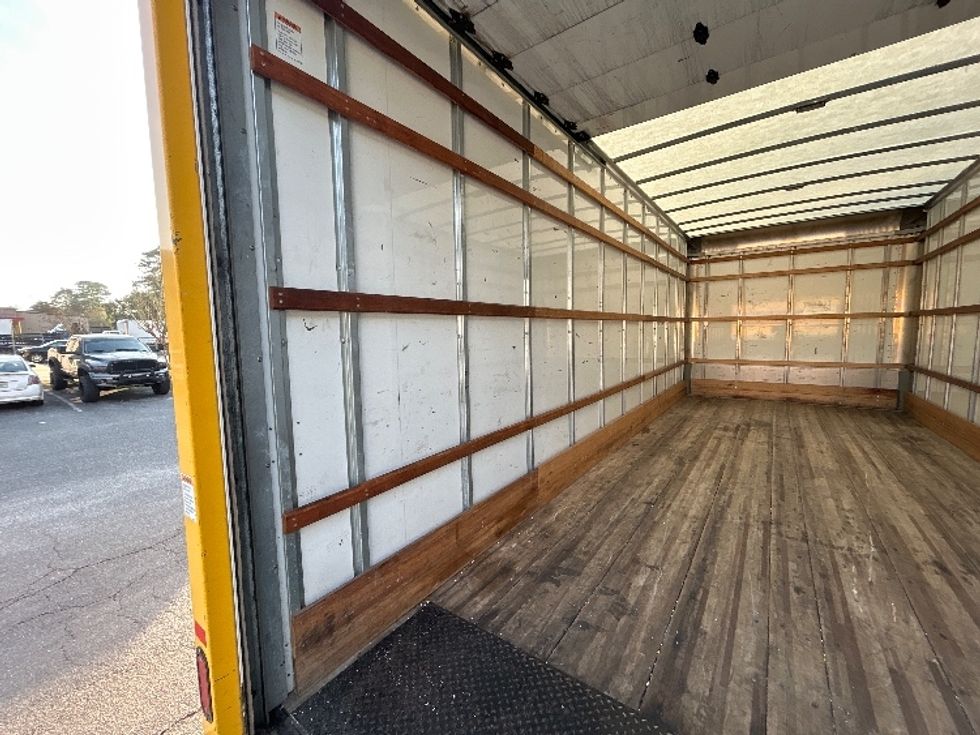 Medium Duty Box Truck-Light and Medium Duty Trucks-International-2021-MV607-Tallahassee-FL-149,736\n\t\tmiles-$ 43,250 - Image 11