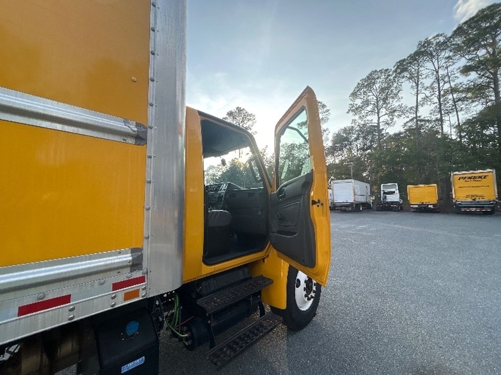 Medium Duty Box Truck-Light and Medium Duty Trucks-International-2021-MV607-Tallahassee-FL-149,736\n\t\tmiles-$ 43,250 - Image 20