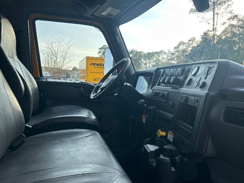 Medium Duty Box Truck-Light and Medium Duty Trucks-International-2021-MV607-Tallahassee-FL-149,736\n\t\tmiles-$ 43,250 - Image 22