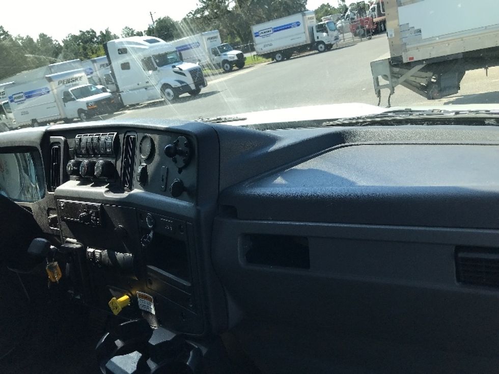 Medium Duty Box Truck-Light and Medium Duty Trucks-International-2021-MV607-Tallahassee-FL-178,278\n\t\tmiles-$ 54,750 - Image 21