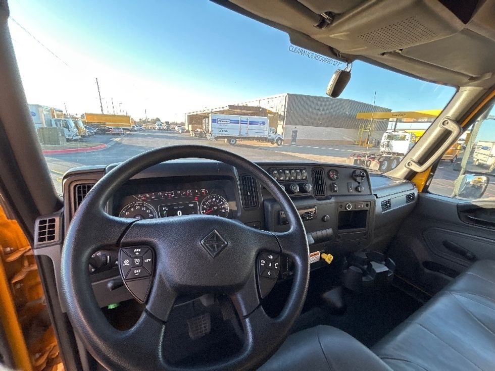 Medium Duty Box Truck-Light and Medium Duty Trucks-International-2021-MV607-Tallahassee-FL-201,507\n\t\tmiles-$ 42,000 - Image 17