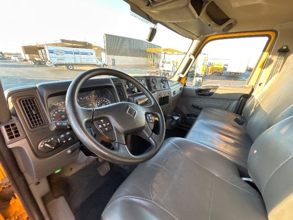 Medium Duty Box Truck-Light and Medium Duty Trucks-International-2021-MV607-Tallahassee-FL-201,507\n\t\tmiles-$ 42,000 - Image 16