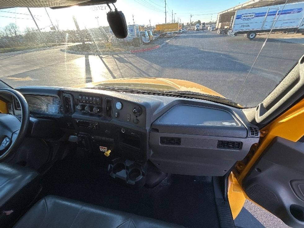 Medium Duty Box Truck-Light and Medium Duty Trucks-International-2021-MV607-Tallahassee-FL-201,507\n\t\tmiles-$ 42,000 - Image 20