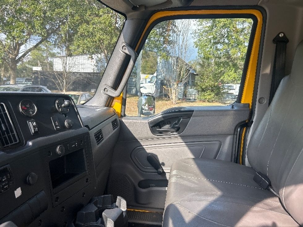 Medium Duty Box Truck-Light and Medium Duty Trucks-International-2021-MV607-Tallahassee-FL-211,050\n\t\tmiles-$ 40,750 - Image 19