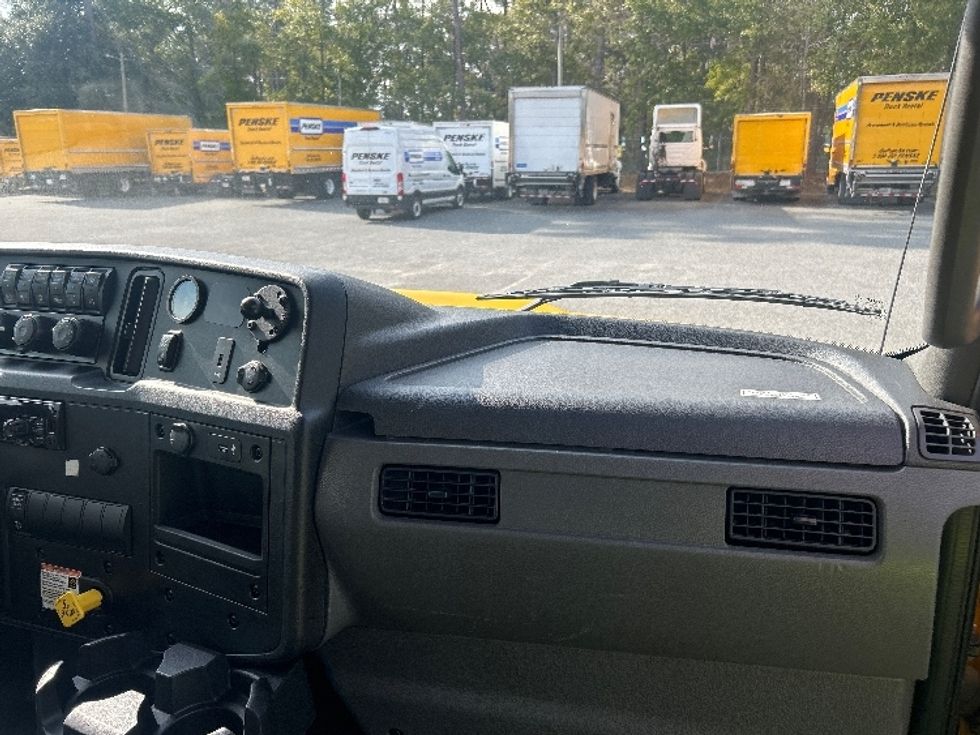 Medium Duty Box Truck-Light and Medium Duty Trucks-International-2021-MV607-Tallahassee-FL-211,050\n\t\tmiles-$ 40,750 - Image 21