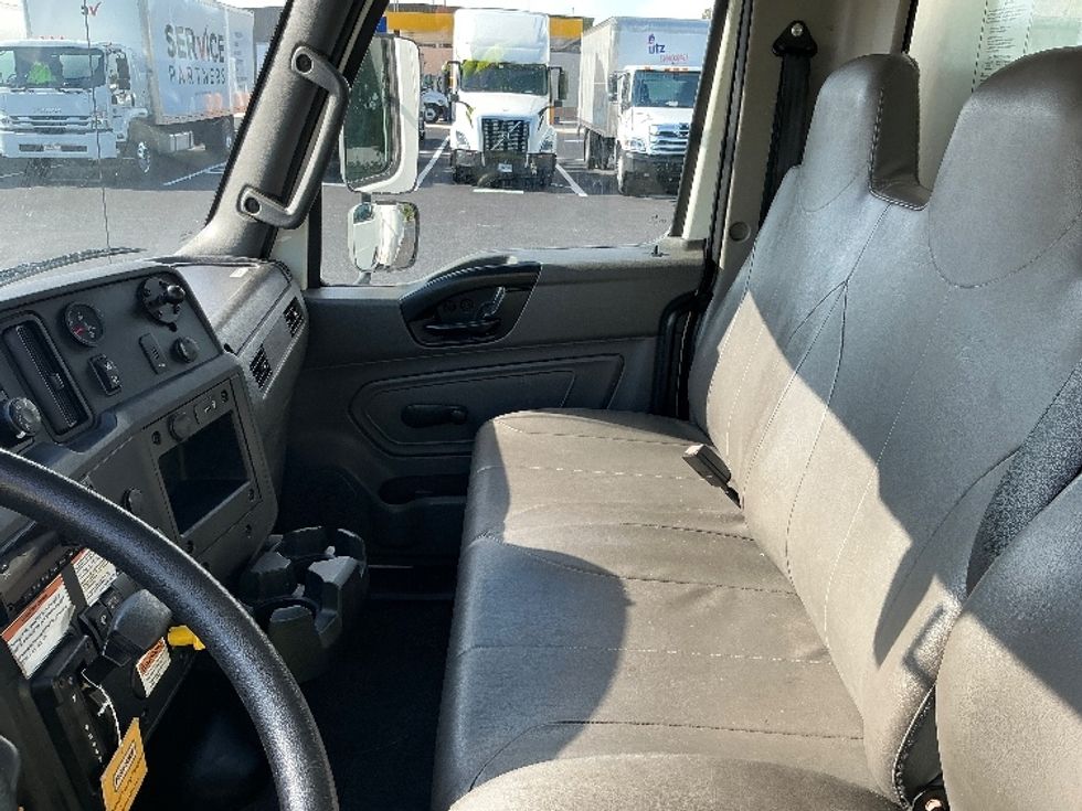 Medium Duty Box Truck-Light and Medium Duty Trucks-International-2021-MV607-Tampa-FL-103,643\n\t\tmiles-$ 67,000 - Image 19