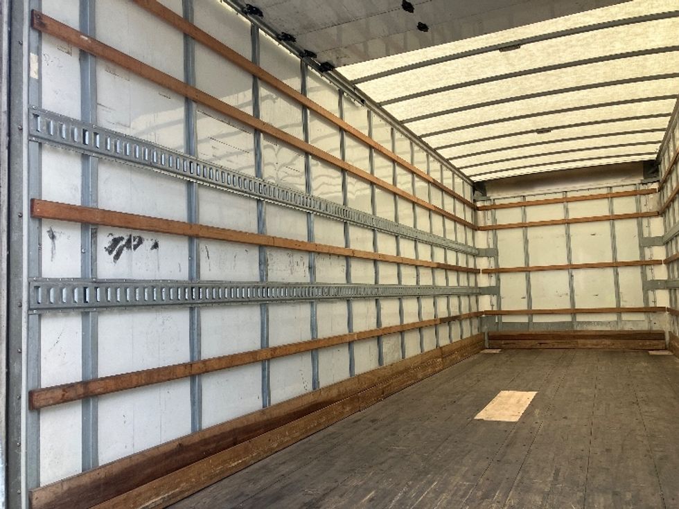Medium Duty Box Truck-Light and Medium Duty Trucks-International-2021-MV607-Tampa-FL-174,001\n\t\tmiles-$ 59,250 - Image 11